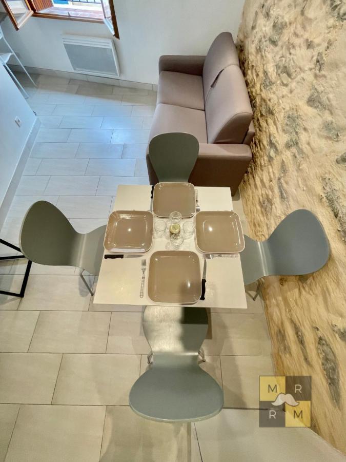 Le Templier Vue Cite Pied Cite Medievale Neuf Carcassonne Zewnętrze zdjęcie