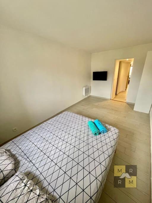 Le Templier Vue Cite Pied Cite Medievale Neuf Carcassonne Zewnętrze zdjęcie